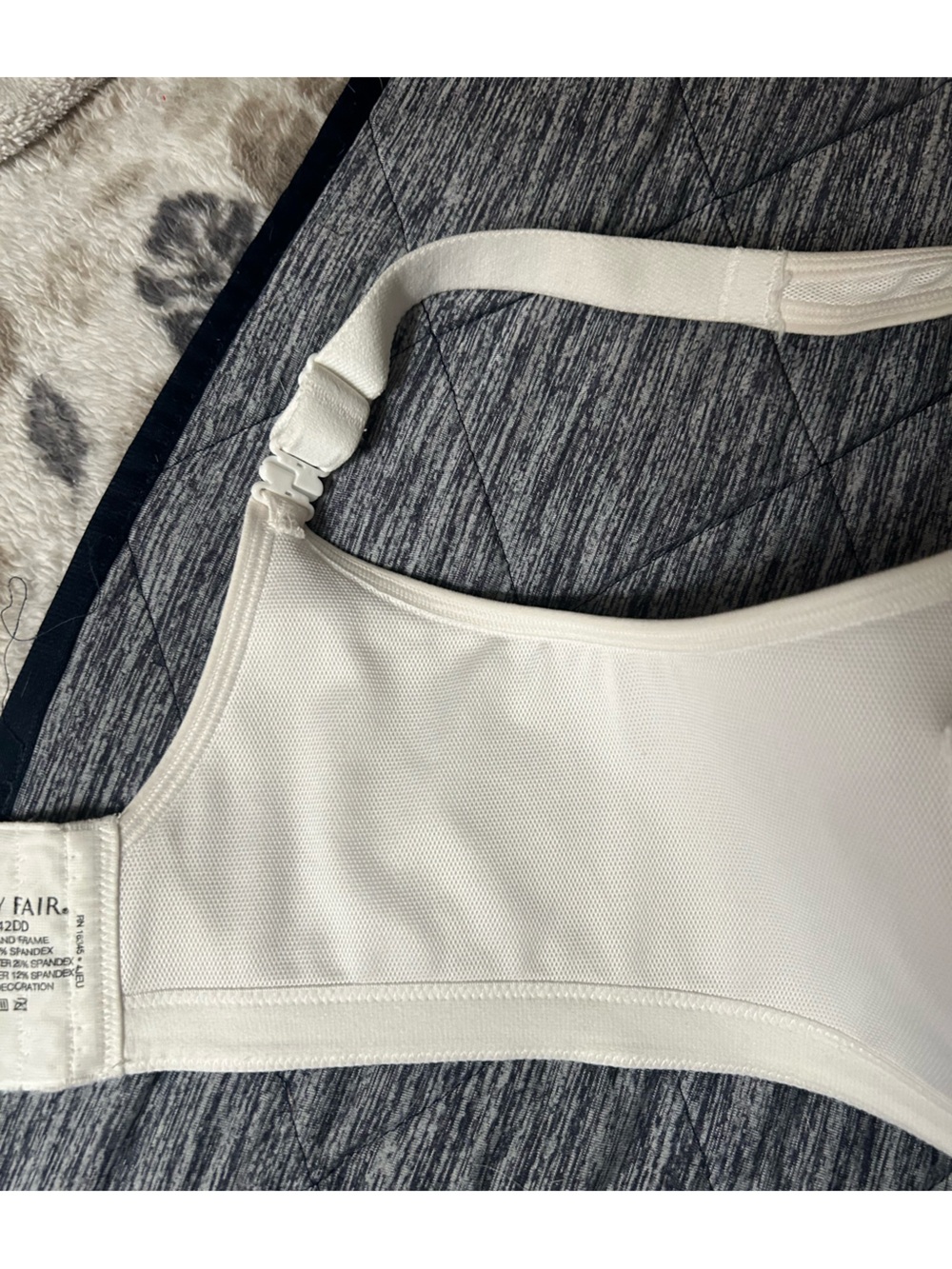Vanity Fair® Full Figure Wire Free Sport Bra - 71500 - Picture 10 of 14